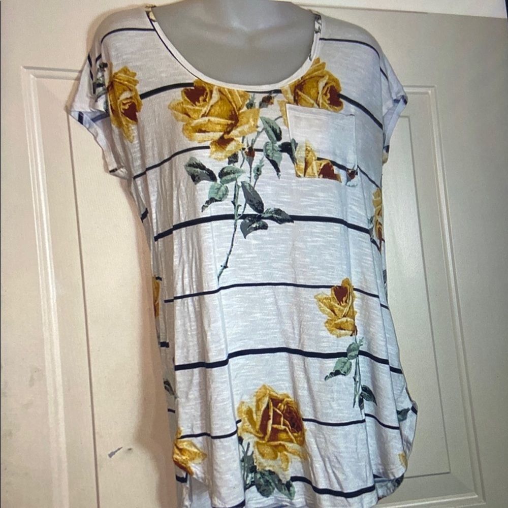 10/$50 Maurices 24/7 S Yellow Floral Striped Women's Top Blouse Size S